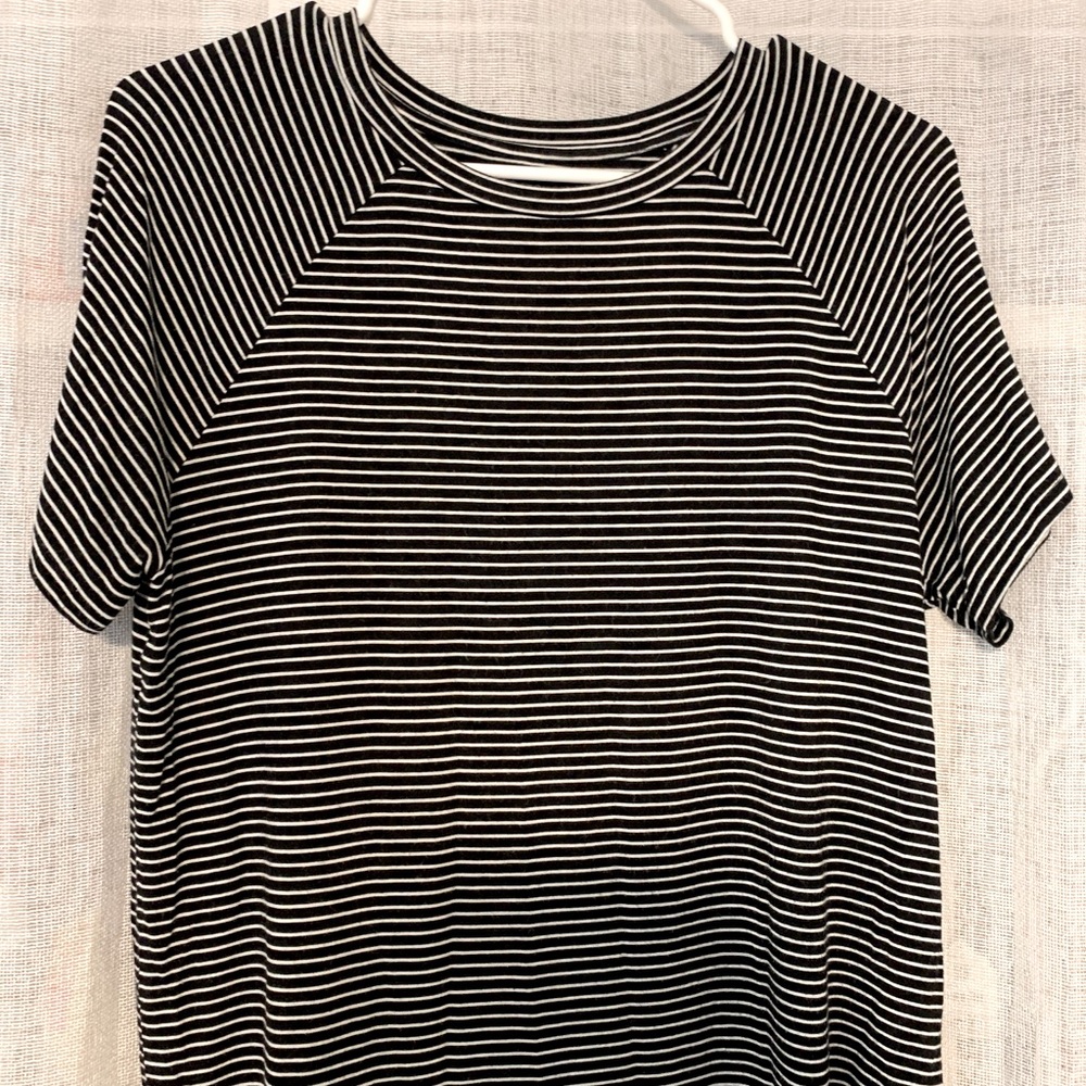 American Eagle black/white stripped tee shirt.